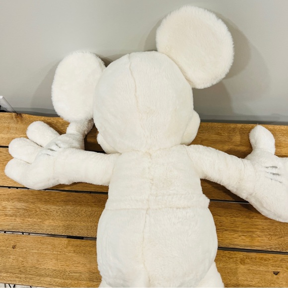 MICKEY MOUSE JUMBO 40” PLUSH DOLL DISNEY CLASSIC LARGE STUFFED PLUSH TOY - Picture 3 of 3